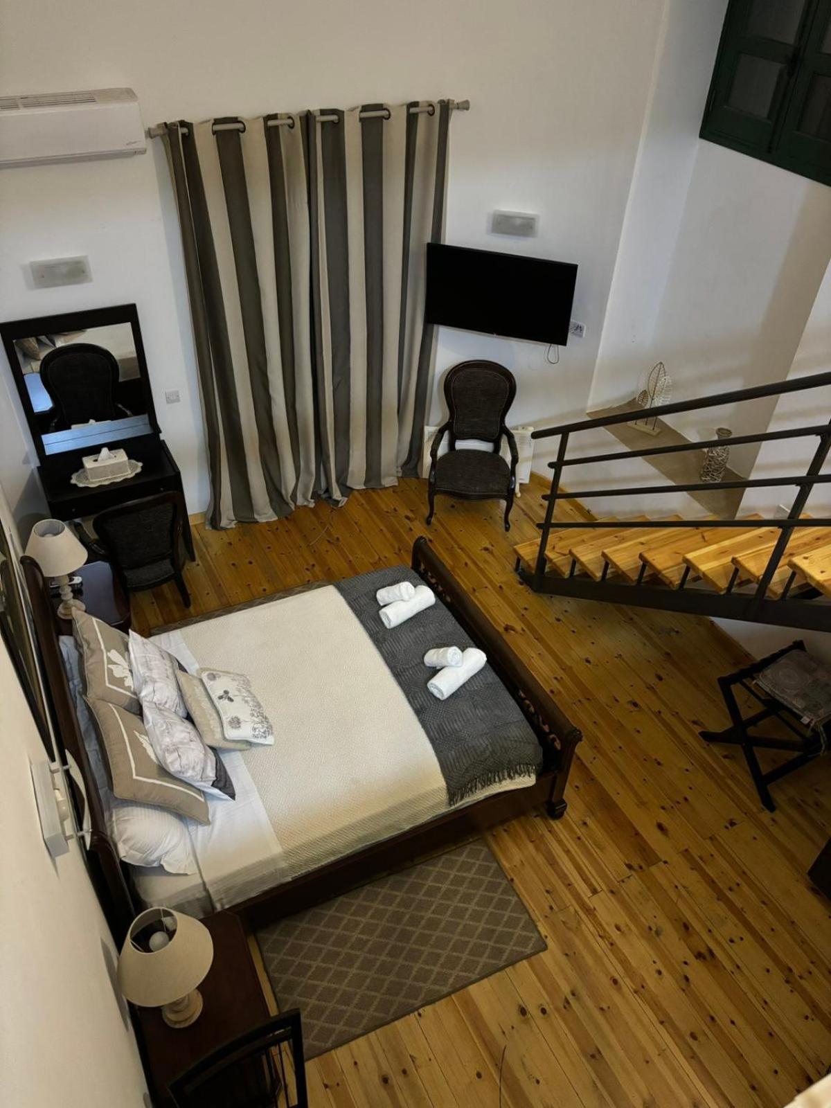 Theoxenia Aparthotel Kalopanagiotis Rum bild